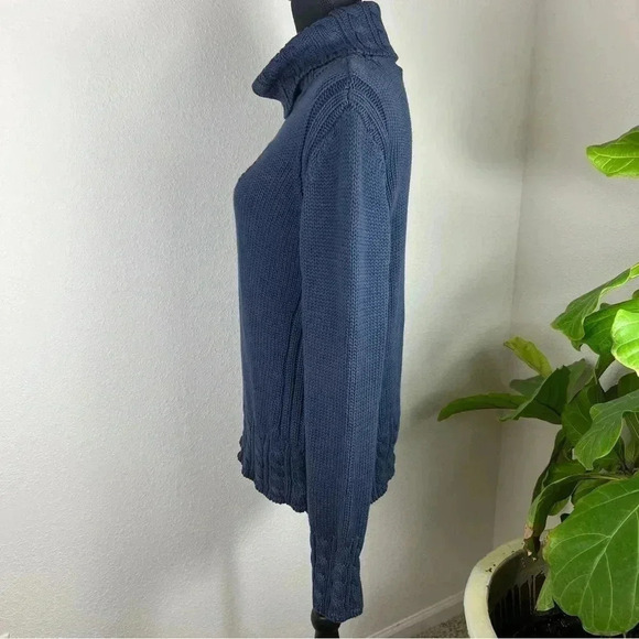 Tommy Hilfiger Women’s Vintage Red, White, Blue Knit Sweater Size Large - Picture 5 of 10